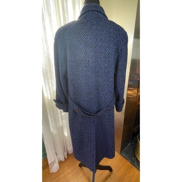 Vintage 80s winter wool coat, navy and black tweed, oversized shoulders - Picture 4 of 9